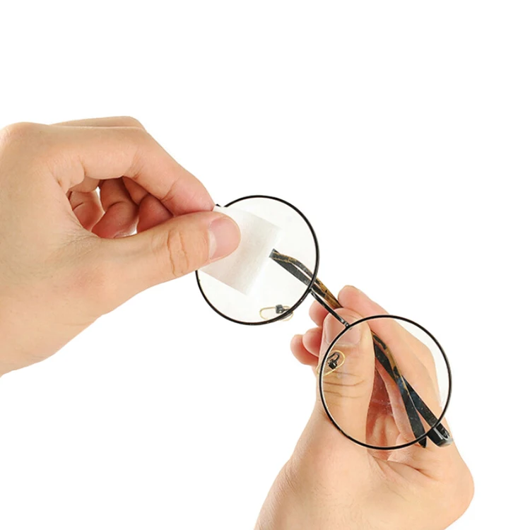 Portable mini Anti Fog Eyeglass Lens Cleaning Wet Wipe,  Disposable Portable Eye Glasses Lens Cleaning Wet Wipes