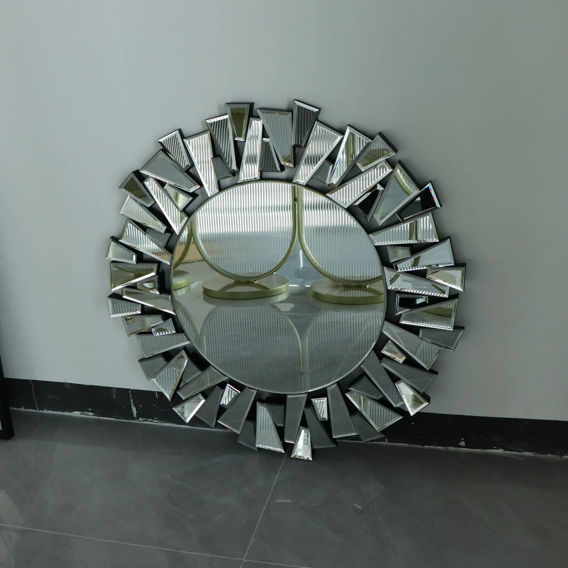 Hot Trend Furniture OEM ODM art beveled Crushed collage wall big frameless wall decorative mirror