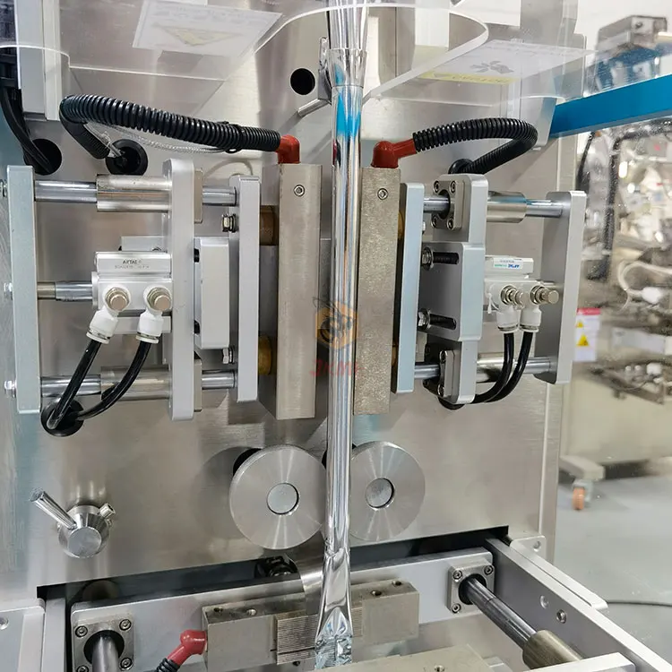 Factory direct sales small vertical liquid packaging machine honey packaging machine reasonable structure