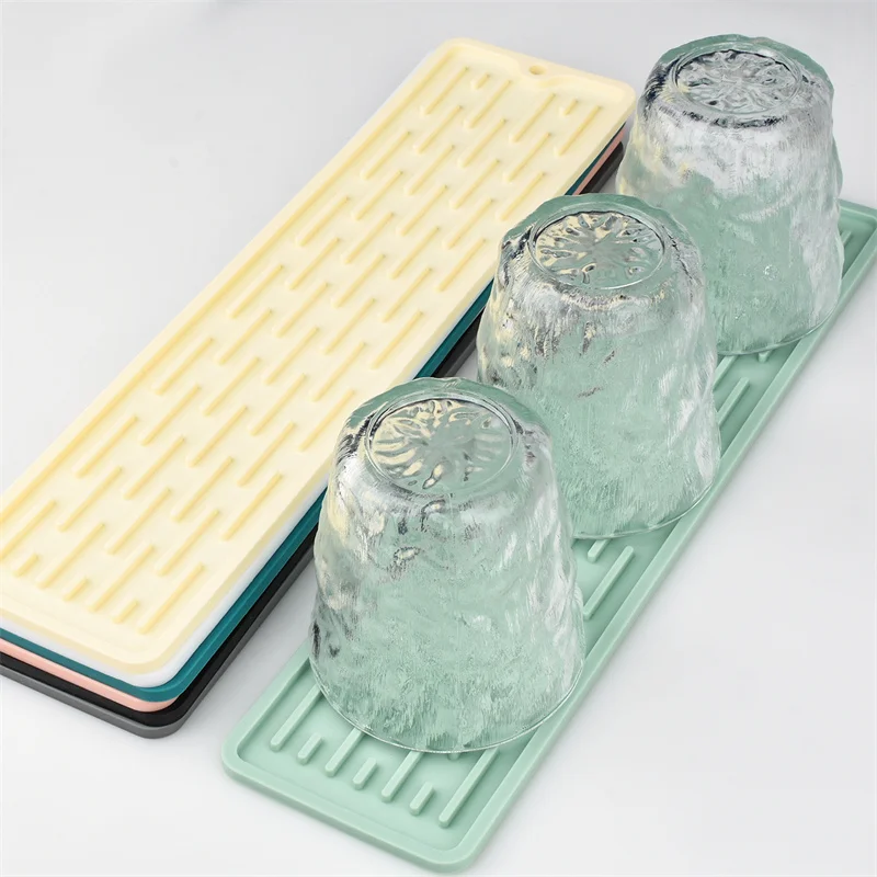 Non-slip Kitchen Easy To Clean Silicone Drain Mat Silicone Dish Drying Drain Pad  for Countertop