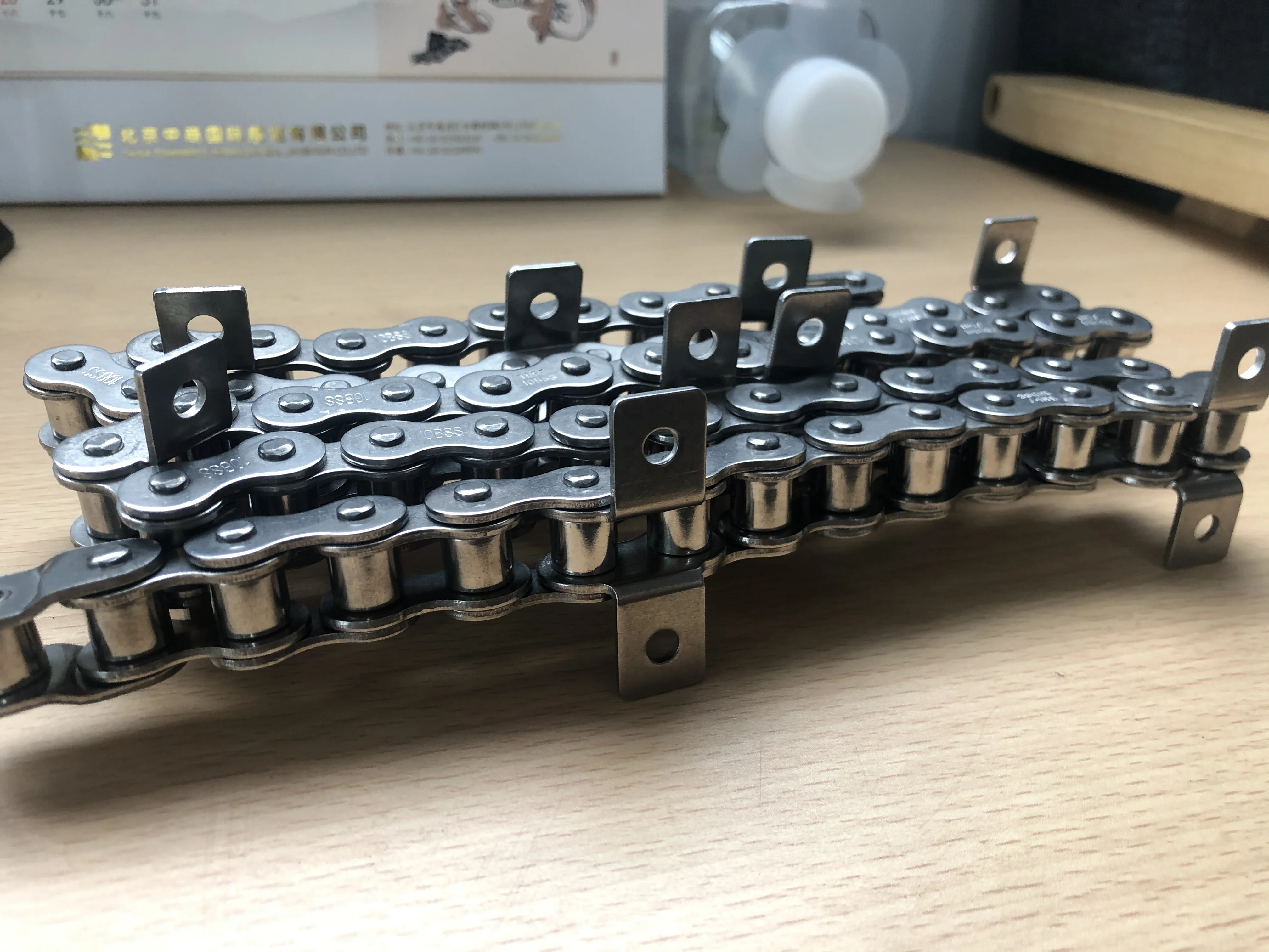 10B роликовая цепь с креплением K1