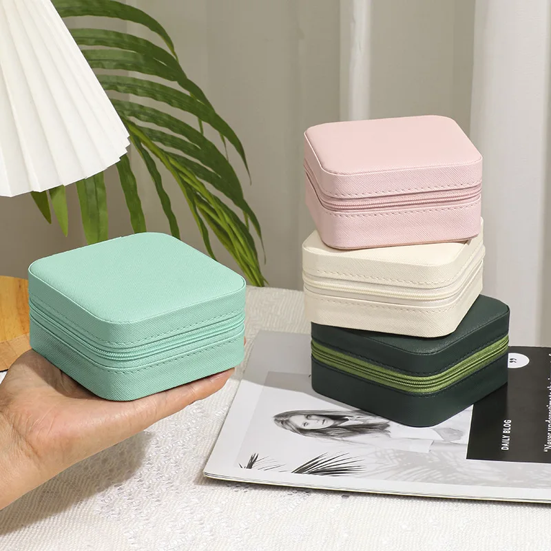 Square Portable Plush Travel Display Jewelry Box Organizer Small Travel Pink Leather Mini Jewelry Case with Zipper