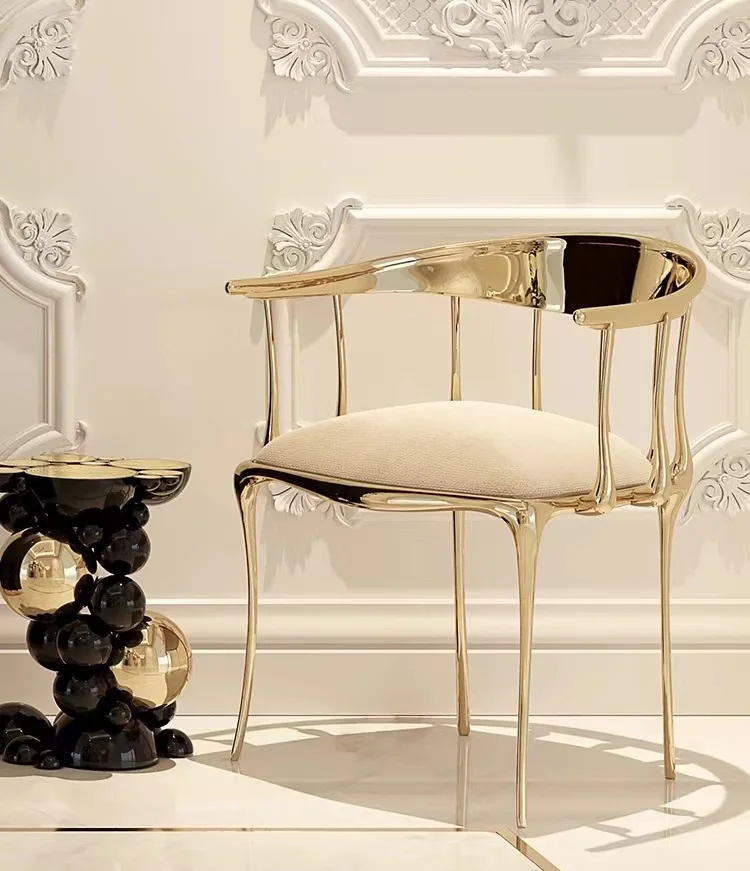 Modern Luxury Italian Dining Chair for Home Furnishing Nordic Creative Simple Backrest Pure Brass Shaped Metal Chair