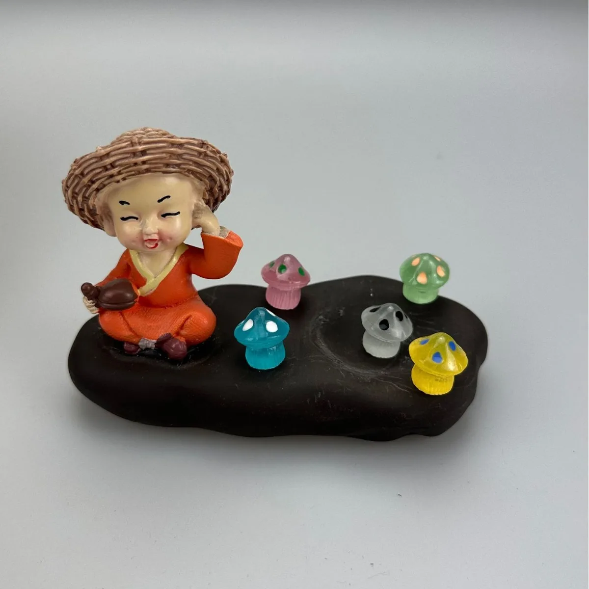 High Quality Luminous Painted Mushroom Cartoon Creative Micro Landscape Fluorescent Cute Ornament DIY Decoration Luminous Stone