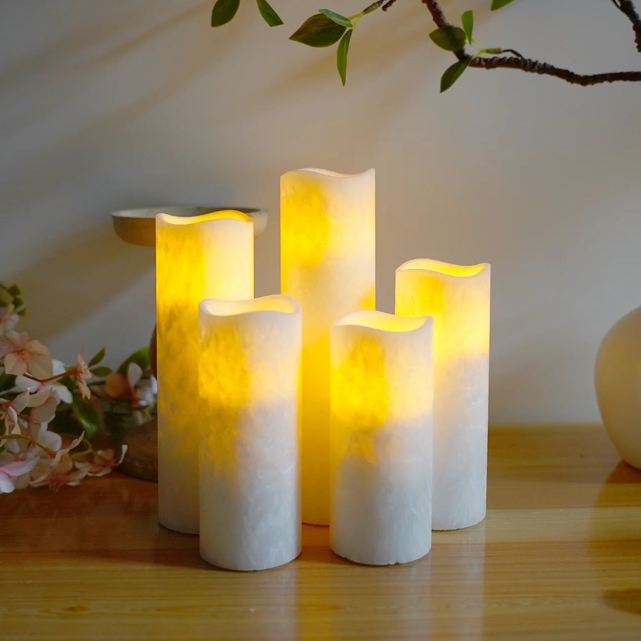kakoya Set of 5 LED Crystalline wax Flickering Candles Flameless Pillar Candle 24 Hours Timer remote Wedding Party