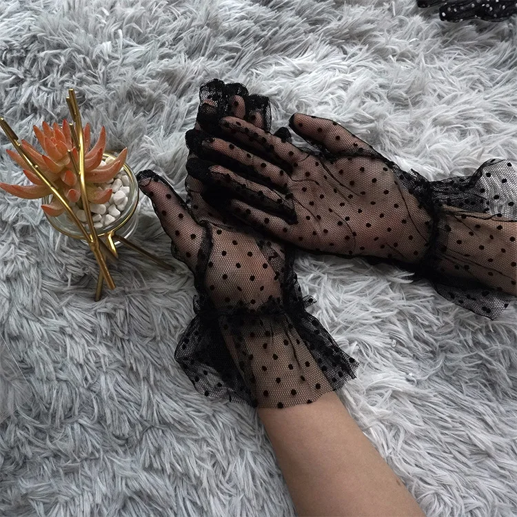 Fashion Short Wedding Bridal Gloves Sexy Black Polka Dots Mesh Elastic Lace Wrist Gloves for Ladies women party gloves