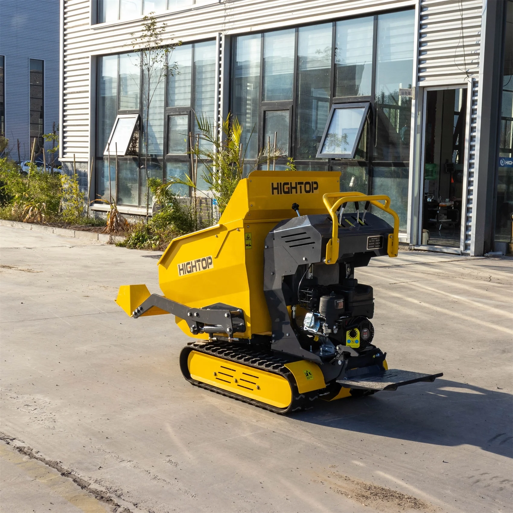 Gasoline Diesel Engine mini dumper garden mini dumper strong carrying capacity