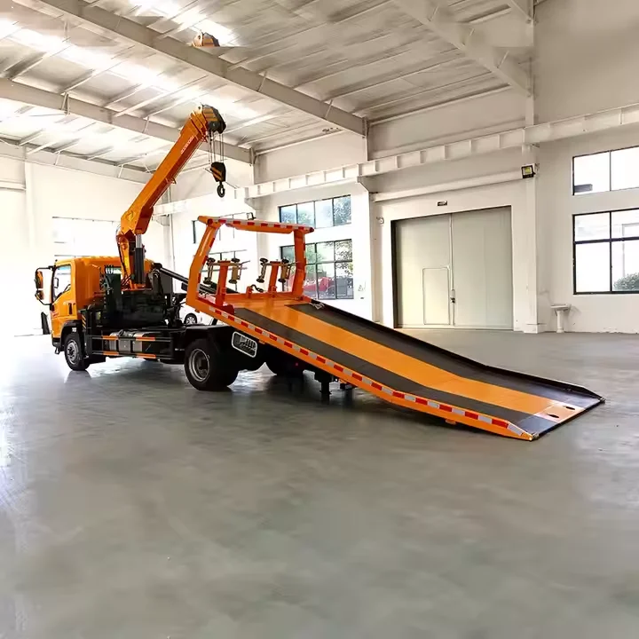 Howo 4x2 Flatbed Wrecker Towing Truck Mounted with 8 Ton Crane for Emergency Rescue