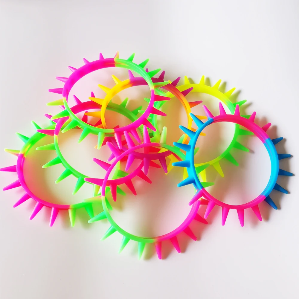 Wholesale Ecco-frendly charm spiky Egypt Silicone Wristband