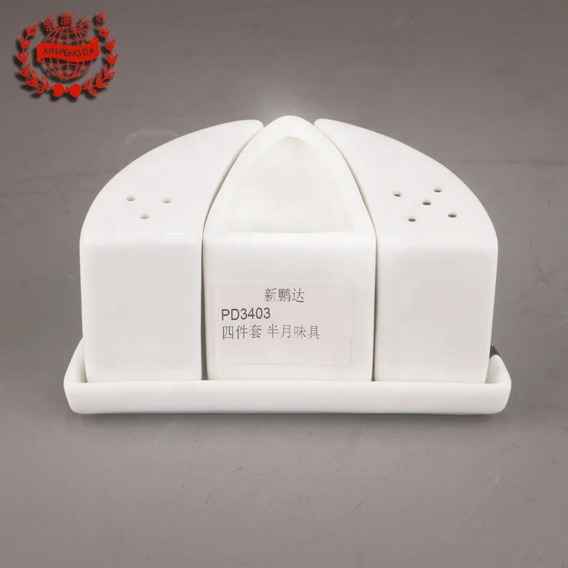 Moon-shaped Spice Jar Kitchen Jar Ceramic spice dispenser Ceramic Salt and pepper set