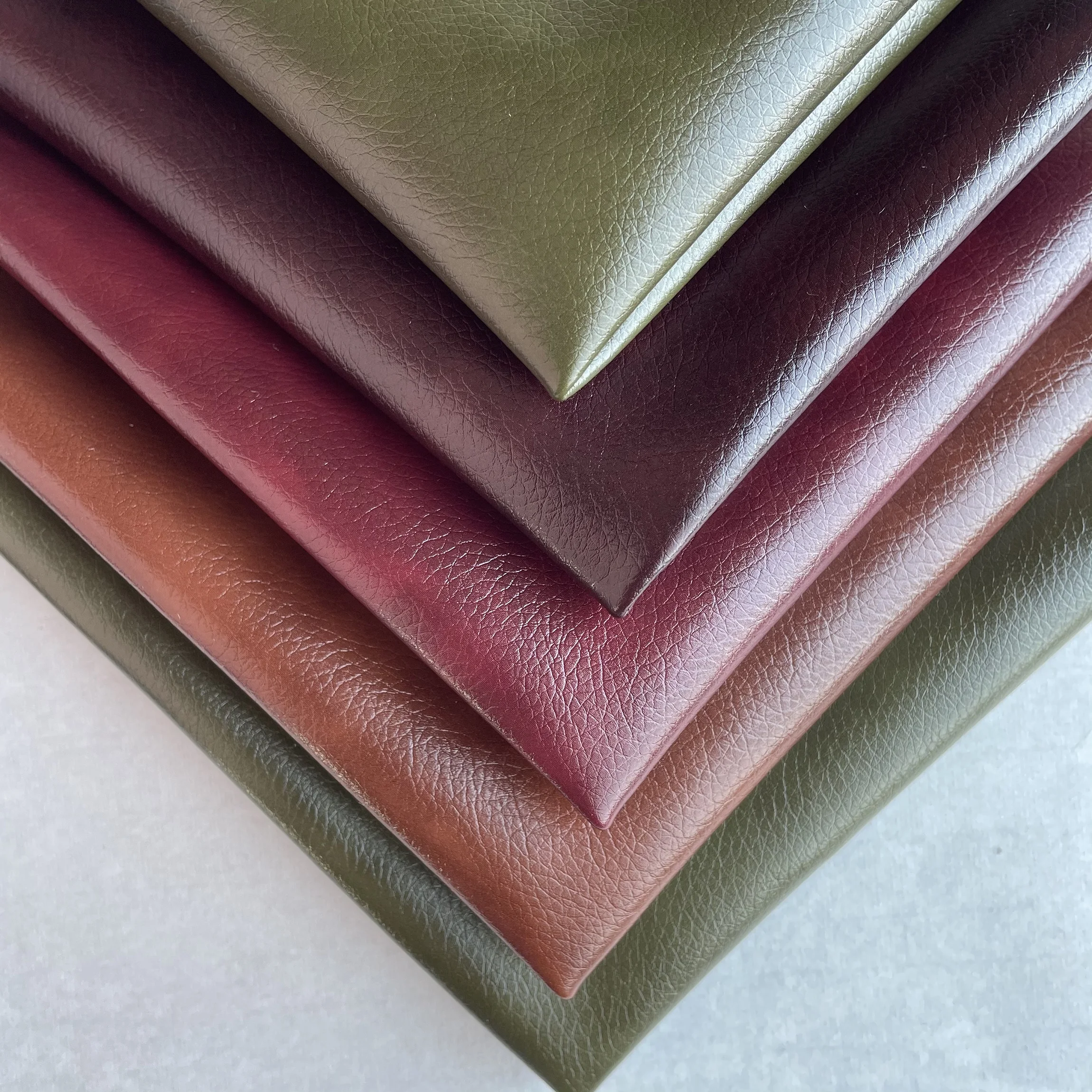 DE90 Grain Two-tone Light Surface PU Brown Leather For Sofa