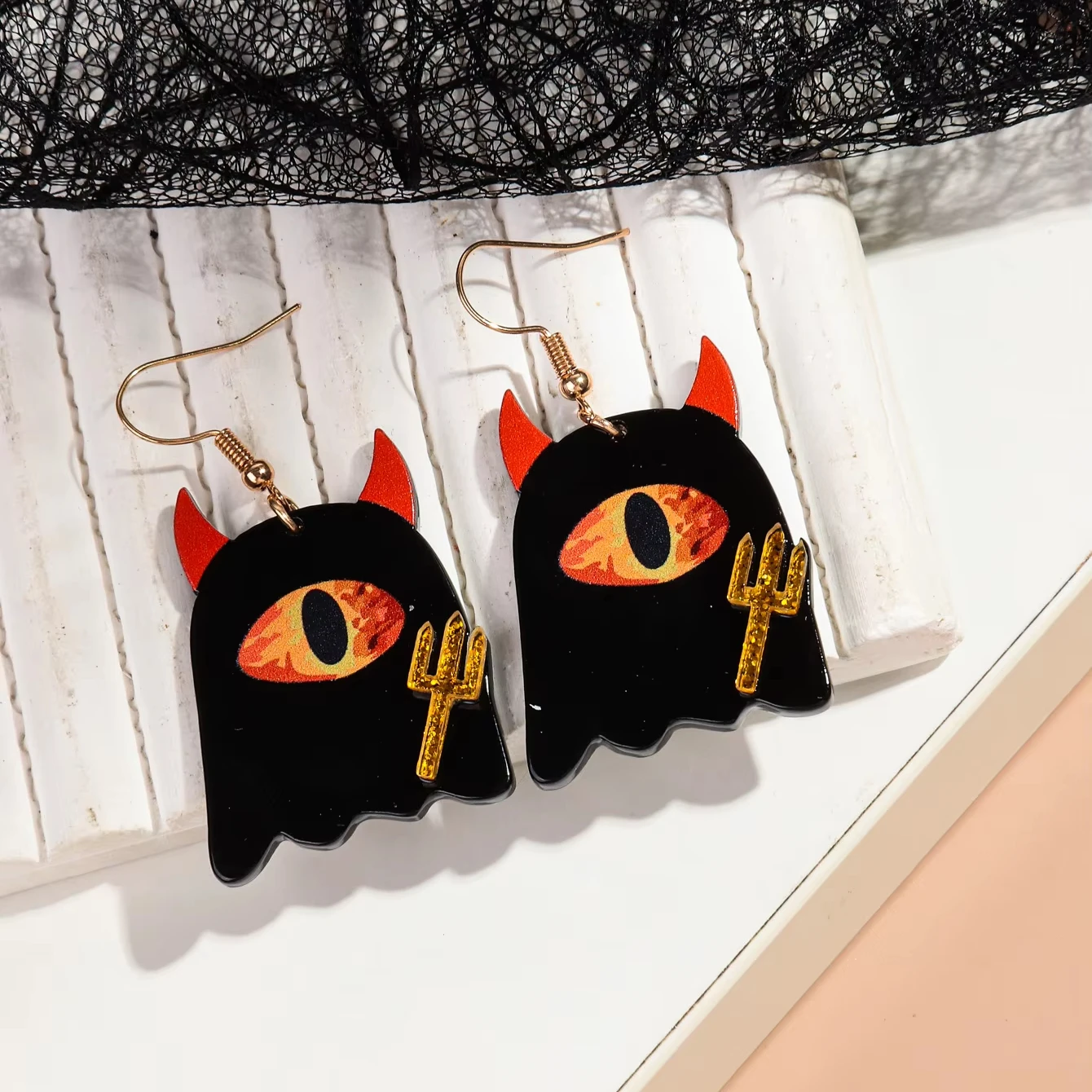 Creative Ghost Halloween Party Jewelry Black One-eyed Demon Gold Glitter Fork Cute Spooky Acrylic Drop Earrings for Girls Women