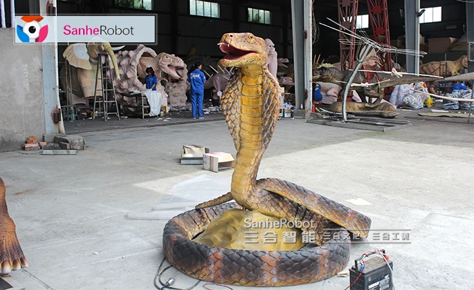 Realistic Snake Animatronic Animal Model Indoor Outdoor Use Adventure Parks Shopping Malls Made Durable Fiberglass Metal Steel