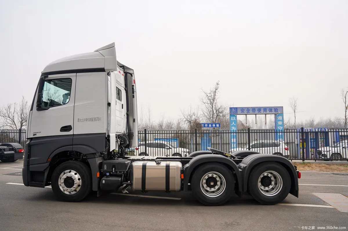 Цена производства Ben-z Truck Mercede-s 6*4 6x2 влево вправо Вождение 31 - 40 т тяжелые грузовики 0 км б/у грузовой прицеп Головной Грузовик
