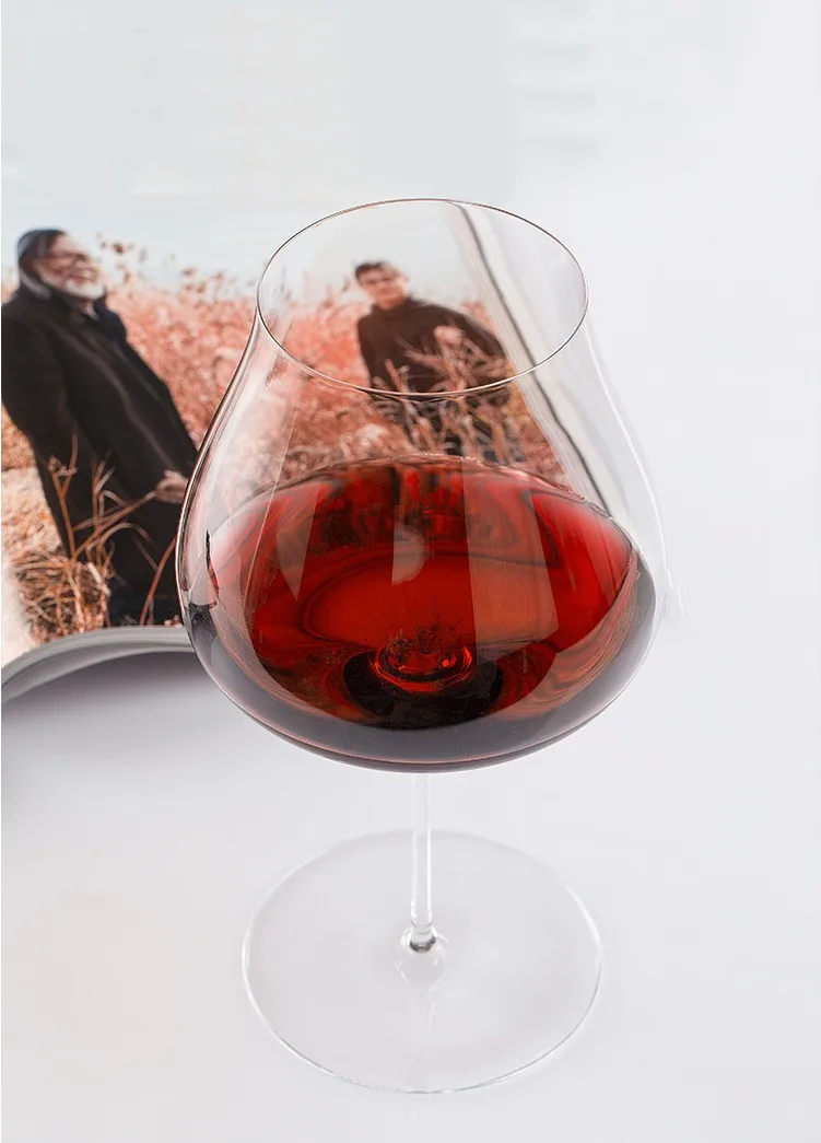 Hand Blown Crystal Red Wine or White Wine Burgundy Glass Hand Crafted by Artisans Gifts for Women Men Wedding Anniversary