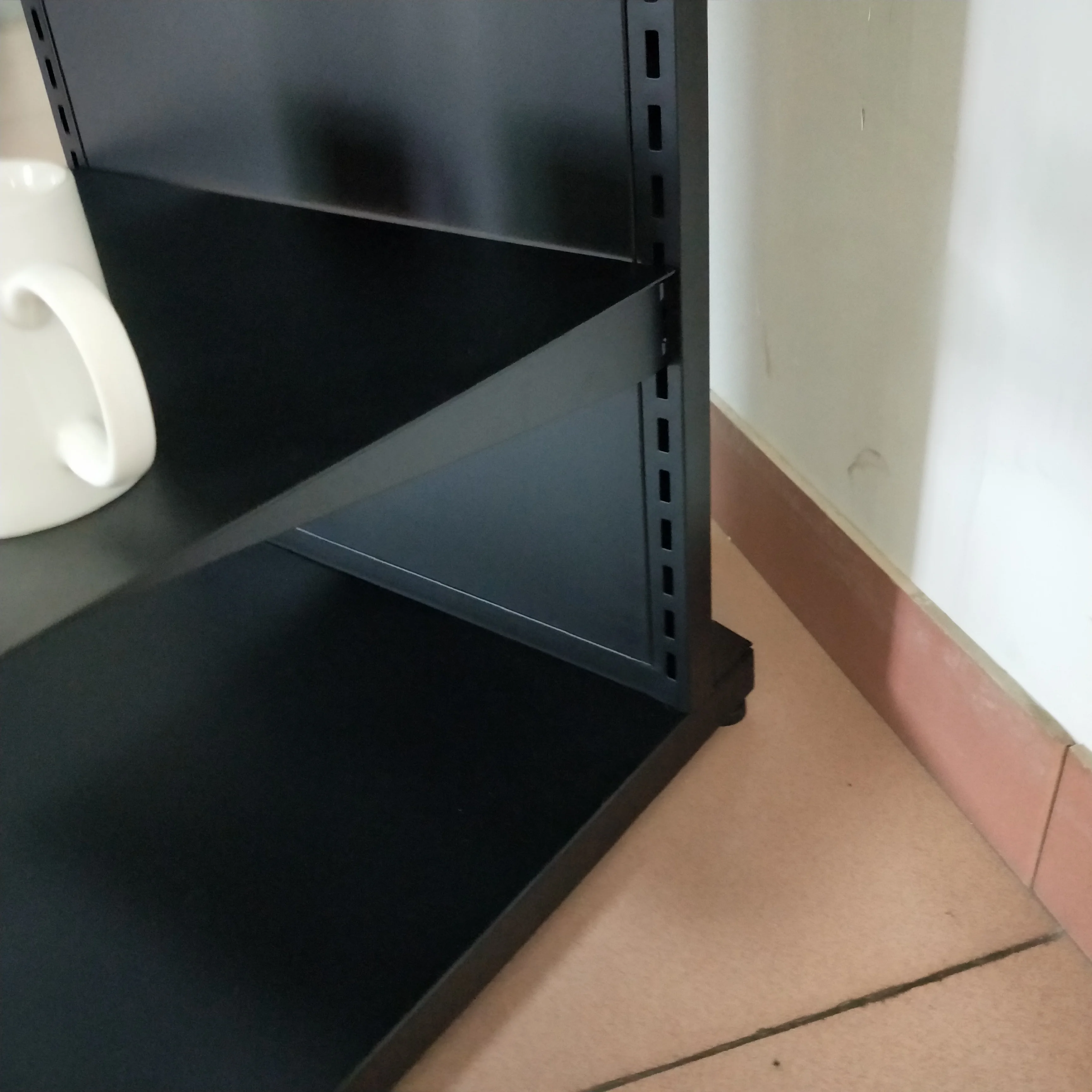 dispenser holder beer shelf coffee mug cup  rack champion wine bottle glass tea and saucer cup cake metal stand display