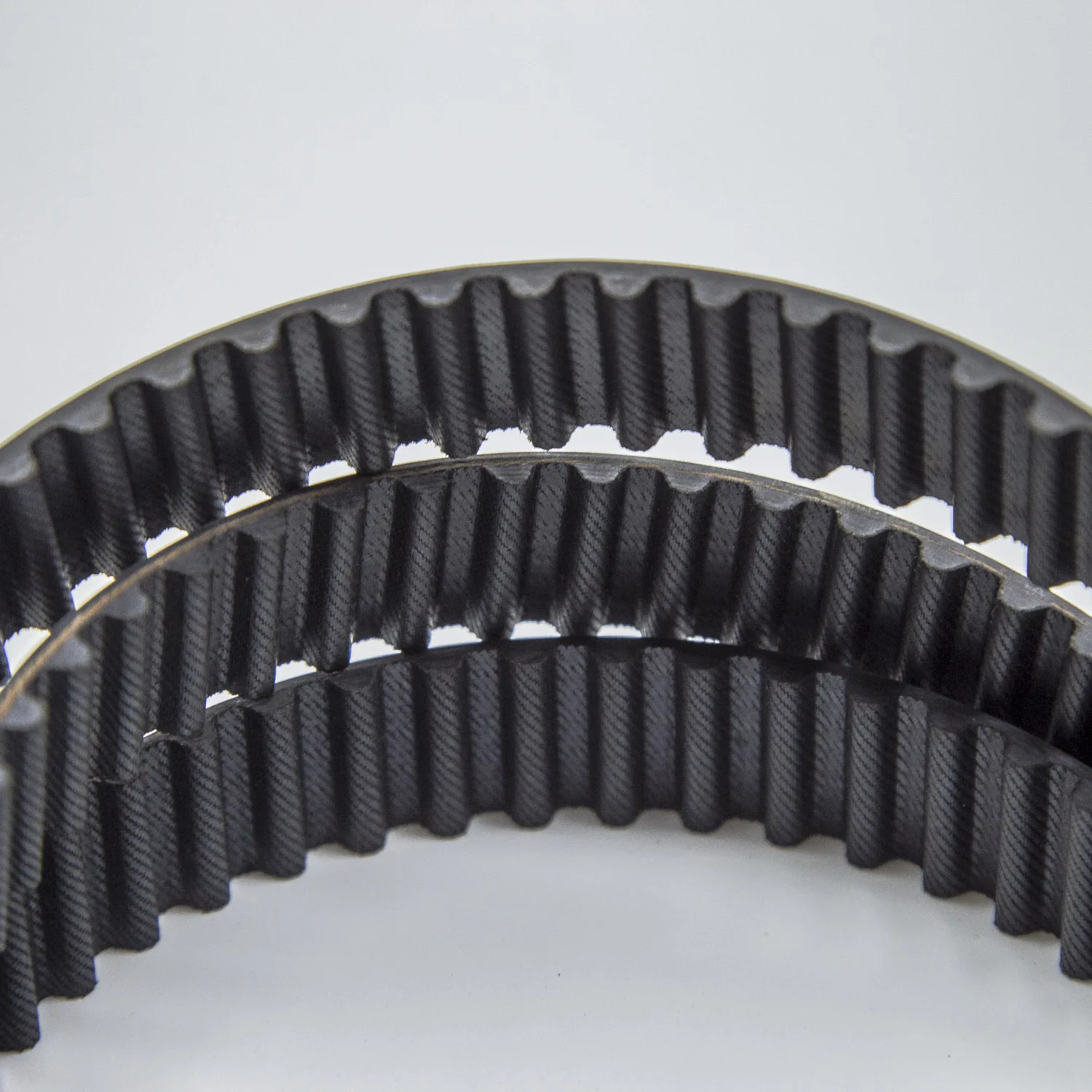 OEM Car 13568 19046 Cover Industrial Auto Engine Parts Rubber Car Timing Belt