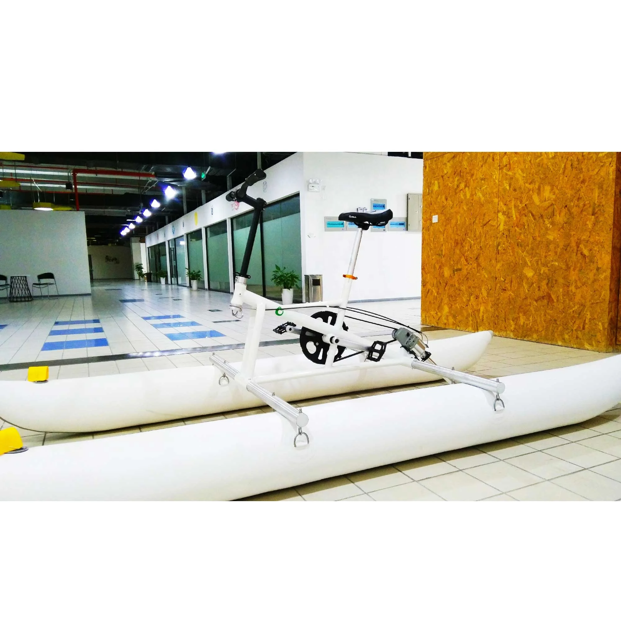 Custom Inflatable Water Pedal Bike Boat Water Sports Equipment Inflatable Floating Pedal Bicycle sea cycle water bike for Sale