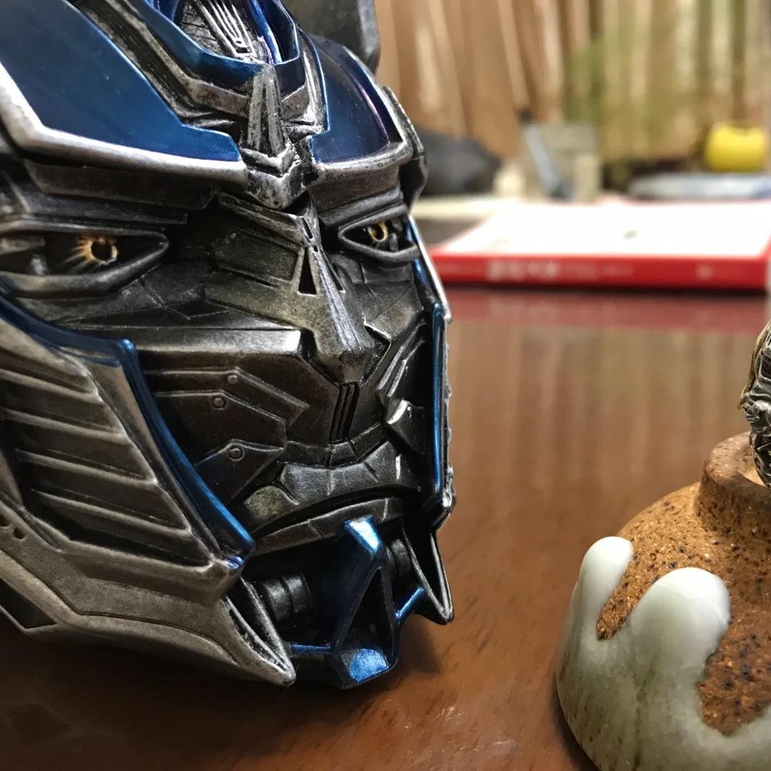 Creative Ashtray Anime personality flower pot ornaments send boyfriend gift Transformers Optimus Prime head ornaments