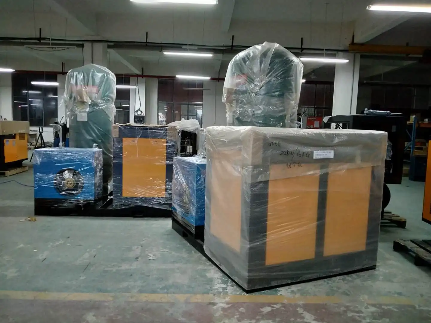 22 кВт 30hp 16 бар инверторный компрессор с постоянным магнитом с 600 л воздушным баком и осушителем воздуха