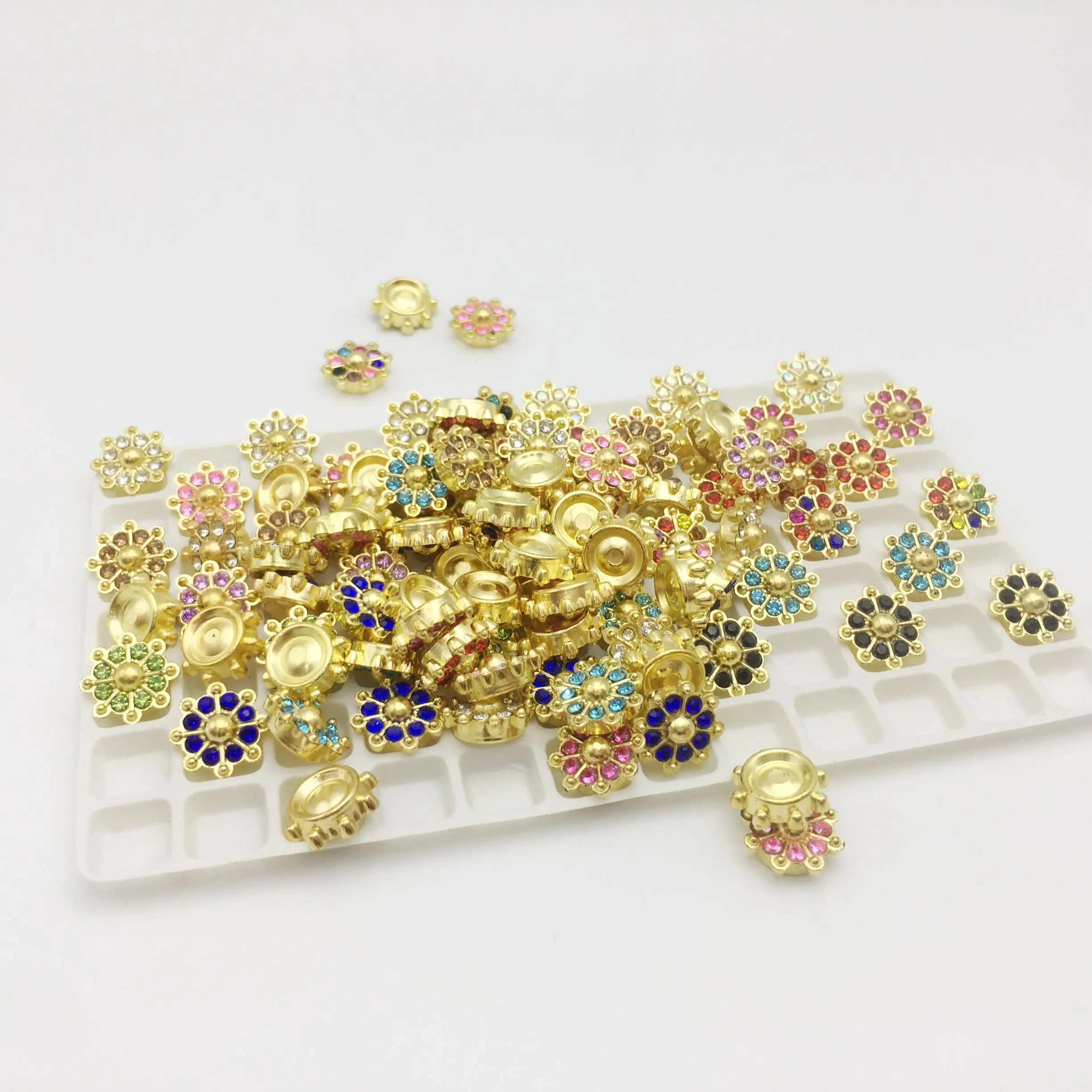 SINRONG DIY ювелирные аксессуары машина в форме снежинки пластиковые цветы Звезды Стразы печать/склеивание