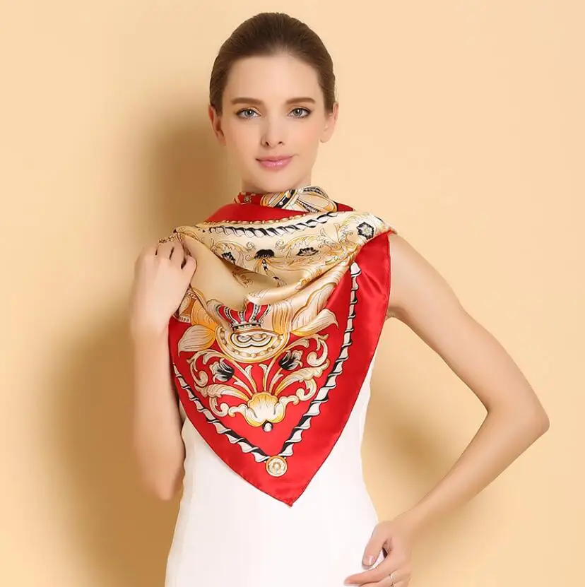 Silk feeling Digital Print on Polyester Scarf Italy Design Head Hijab 100% Polyester Square Scarf