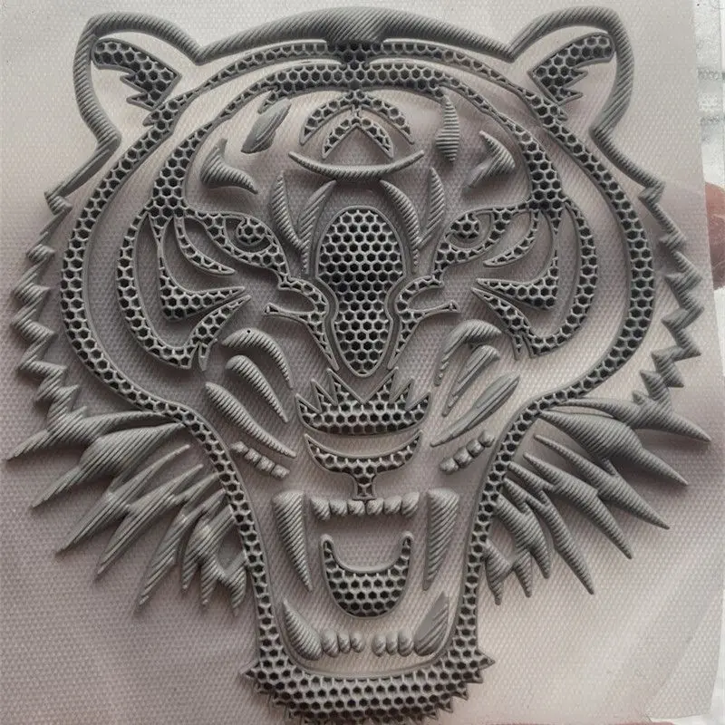 Китайская фабрика по производству одежды силиконовая термопереводная этикетка 3D повышенная высокая