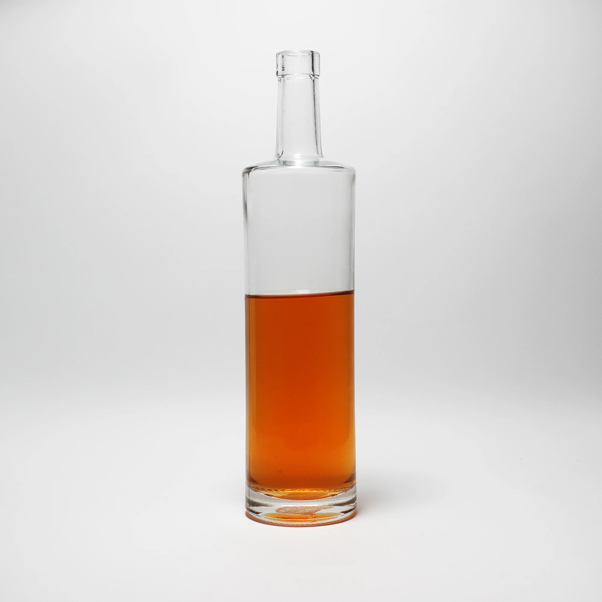 Vodka glass bottle manufacture custom Flat Shoulder 750Ml Liquor vodka whiskey Spirits Glass Bottle