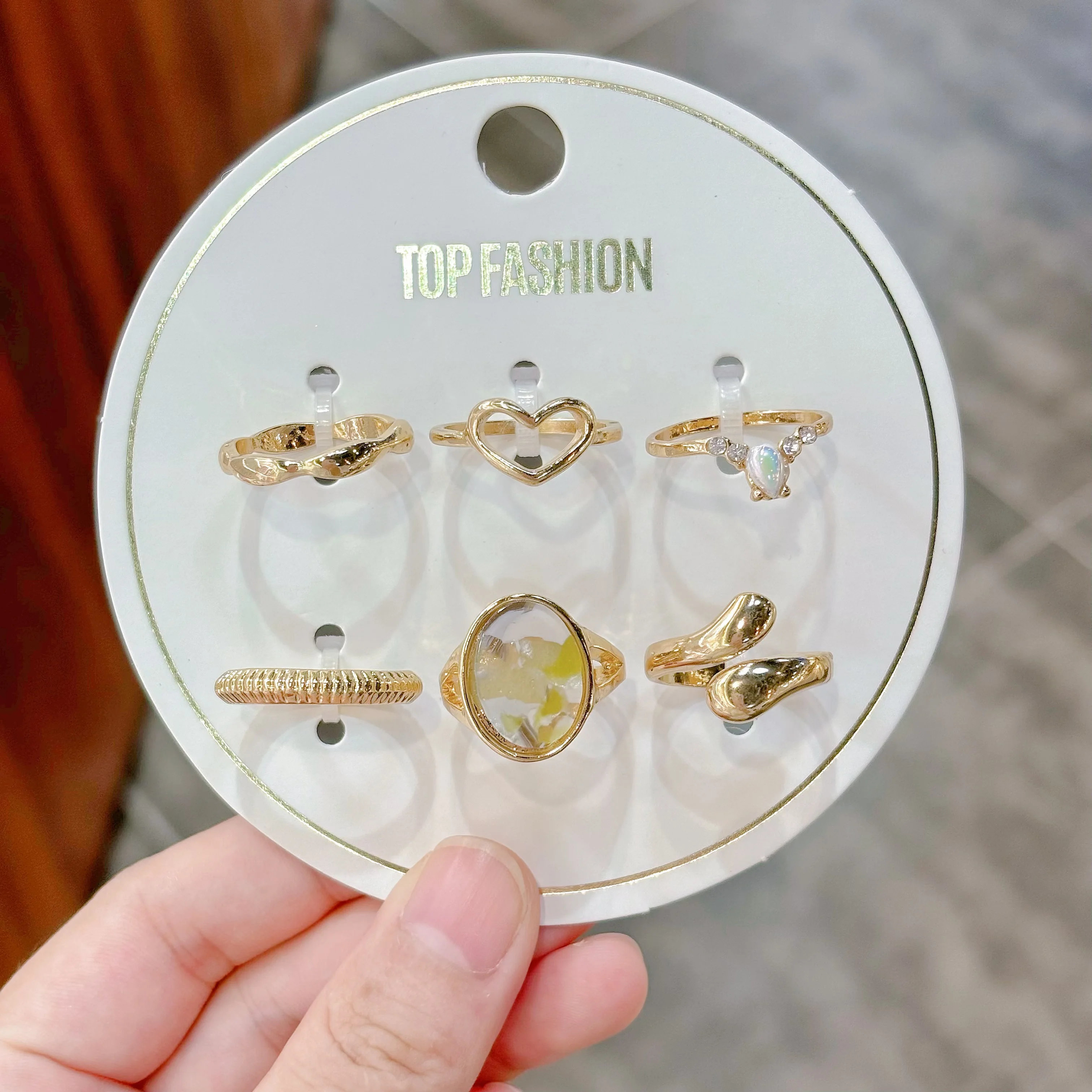 6 rings in a card Mengningna vintage jewelry women zinc resin rings high-cost performance newest wholesale in bulk one size ring