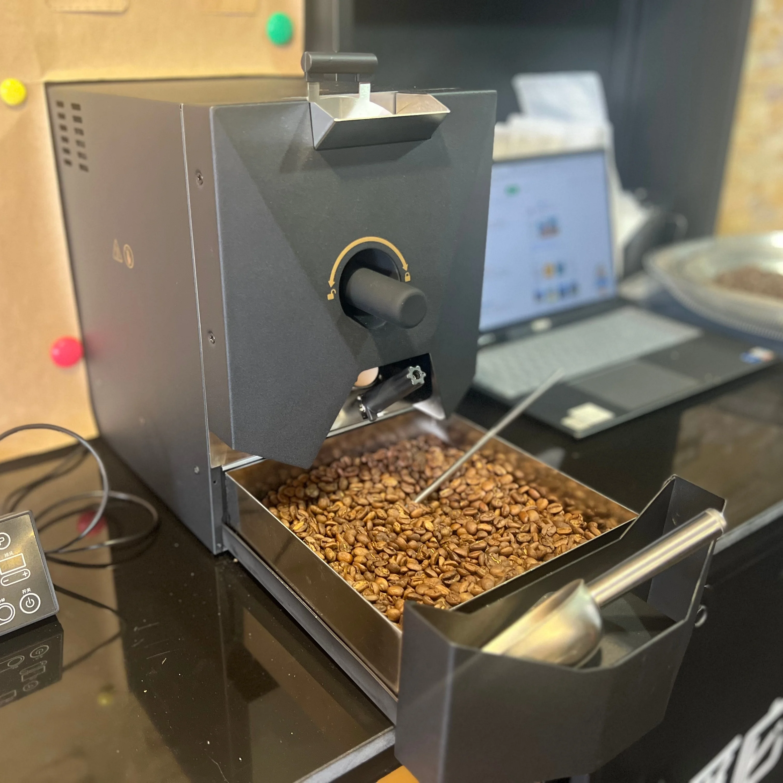 Akimita Factory Supply Smart Electric Coffee Roaster Professional Coffee Bean Roaster 110V/220V