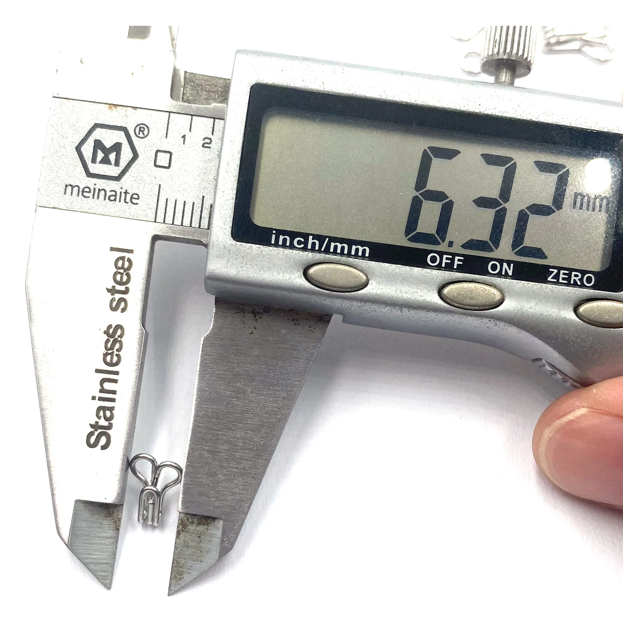 Factory Cheap Price Custom Gun Delicate Colorfast Brass Hook And Eye Tape Bra Fastener