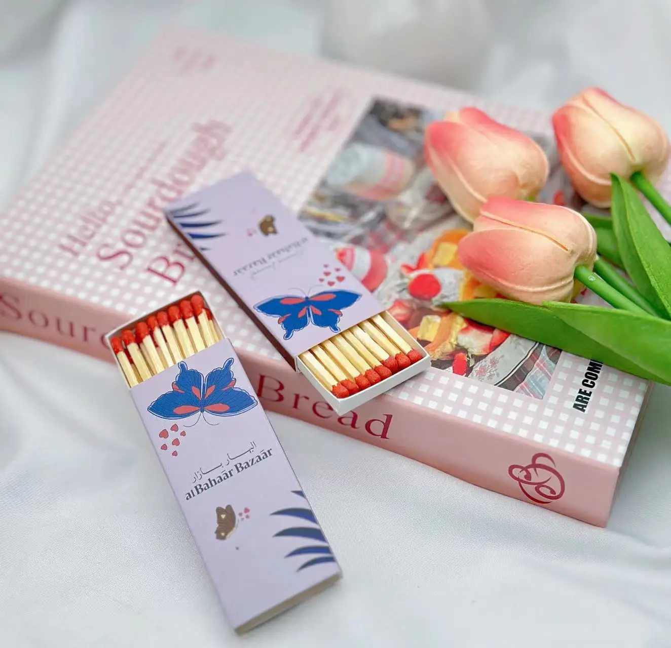 Lower MOQ safe wholesale price Small Matchbox Customized 75mm 3 inch Colored Waterproof Matches for candle matchsticks