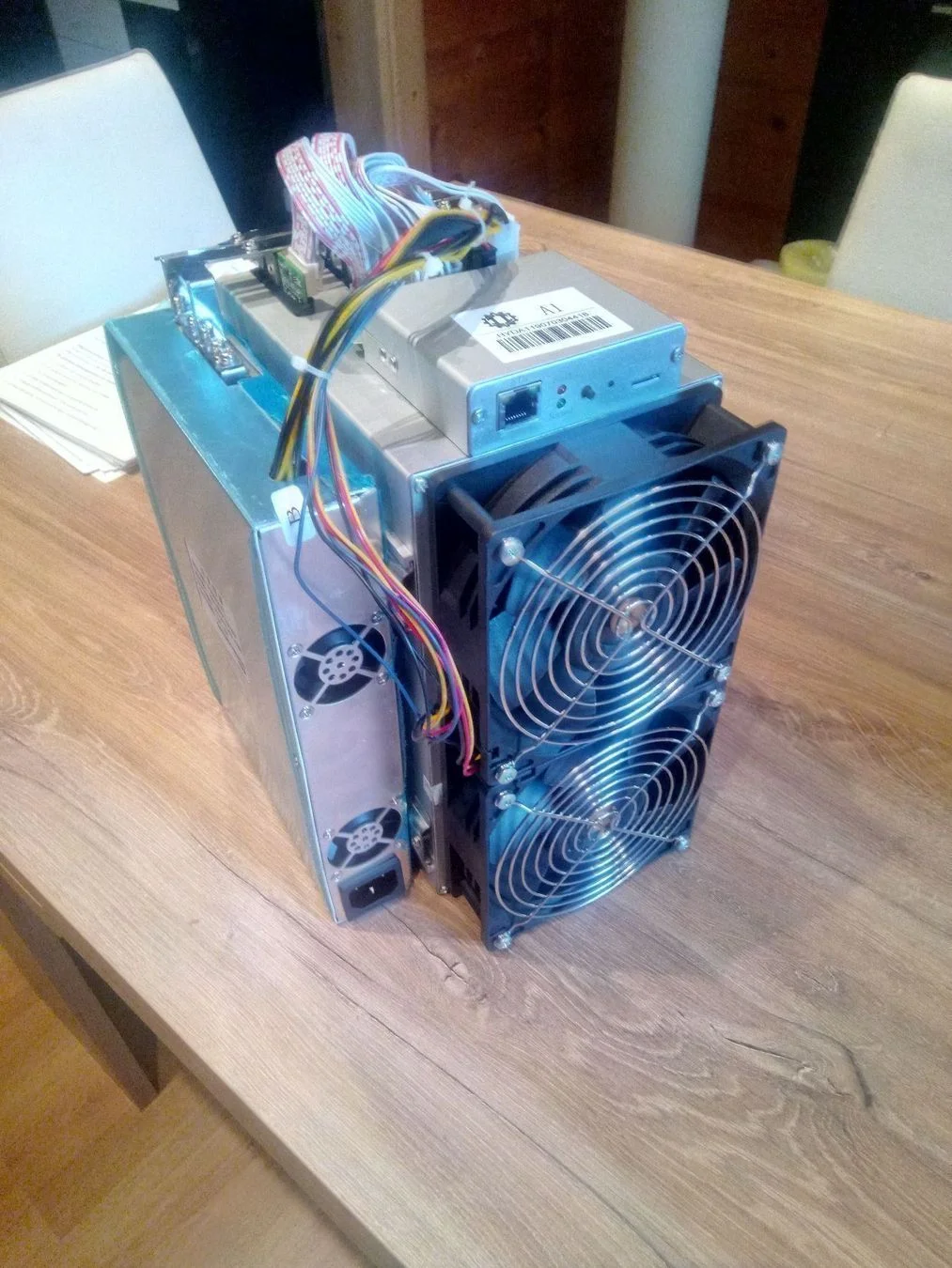 
2021 aisen A1 Pro Love core A1 2200w 23T SHA256 miner bitmain asic BTC Used aixin A1 Miner mining machine 