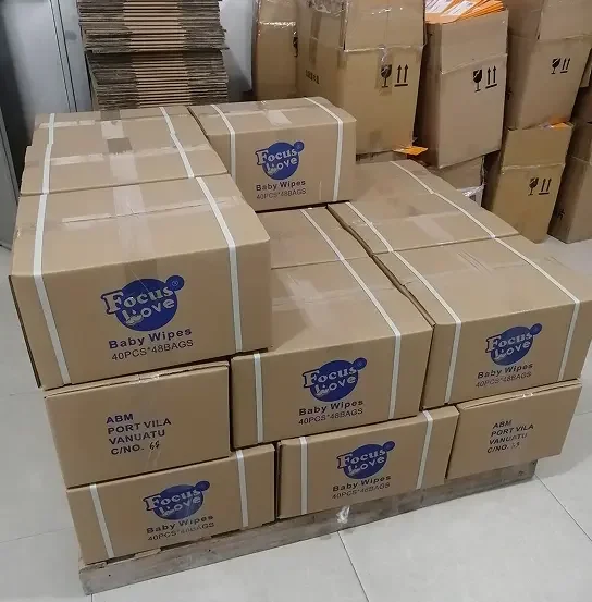 2024 Free Sample OEM Baby wipes wholesale cheap cleaning wet wipes Africa customized  alcohol-free soft towels