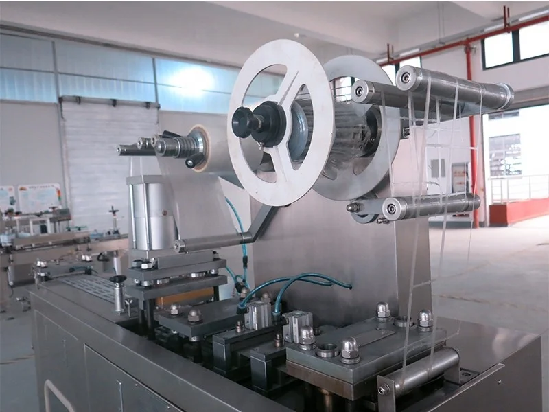 Small Blister packing machine/fully automatic packing machine for tablet and capsules