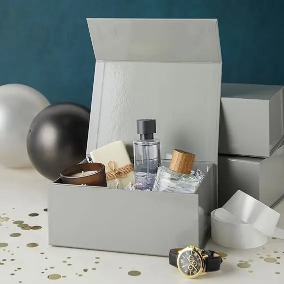 Eco friendly recyclable flap magnetic gift pefumer packaging box design with logo