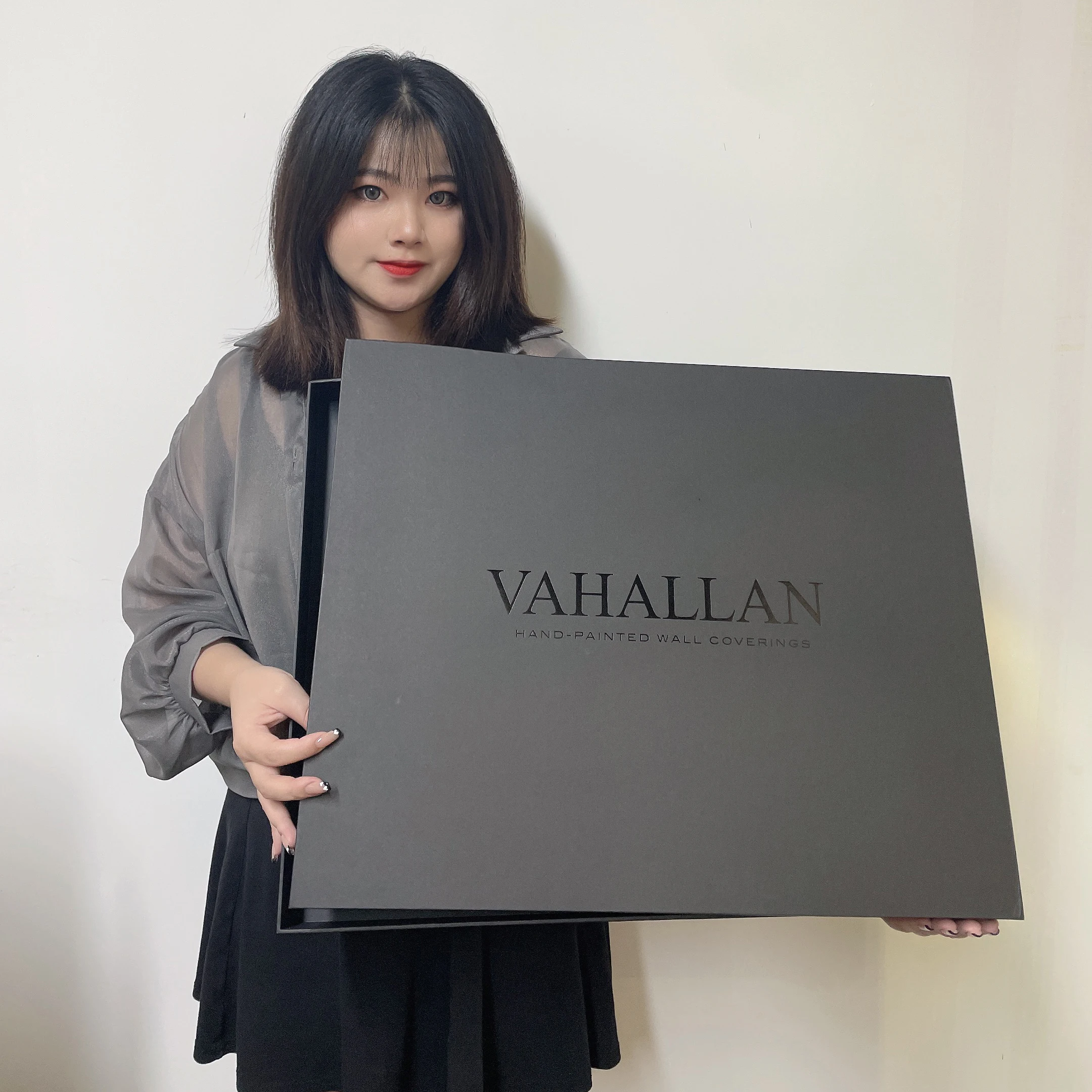 High Quality Big With Custom Logo Lid And Base Gift Box Wedding Dress Black Packaging Paper Top and Bottom Paperboard Box