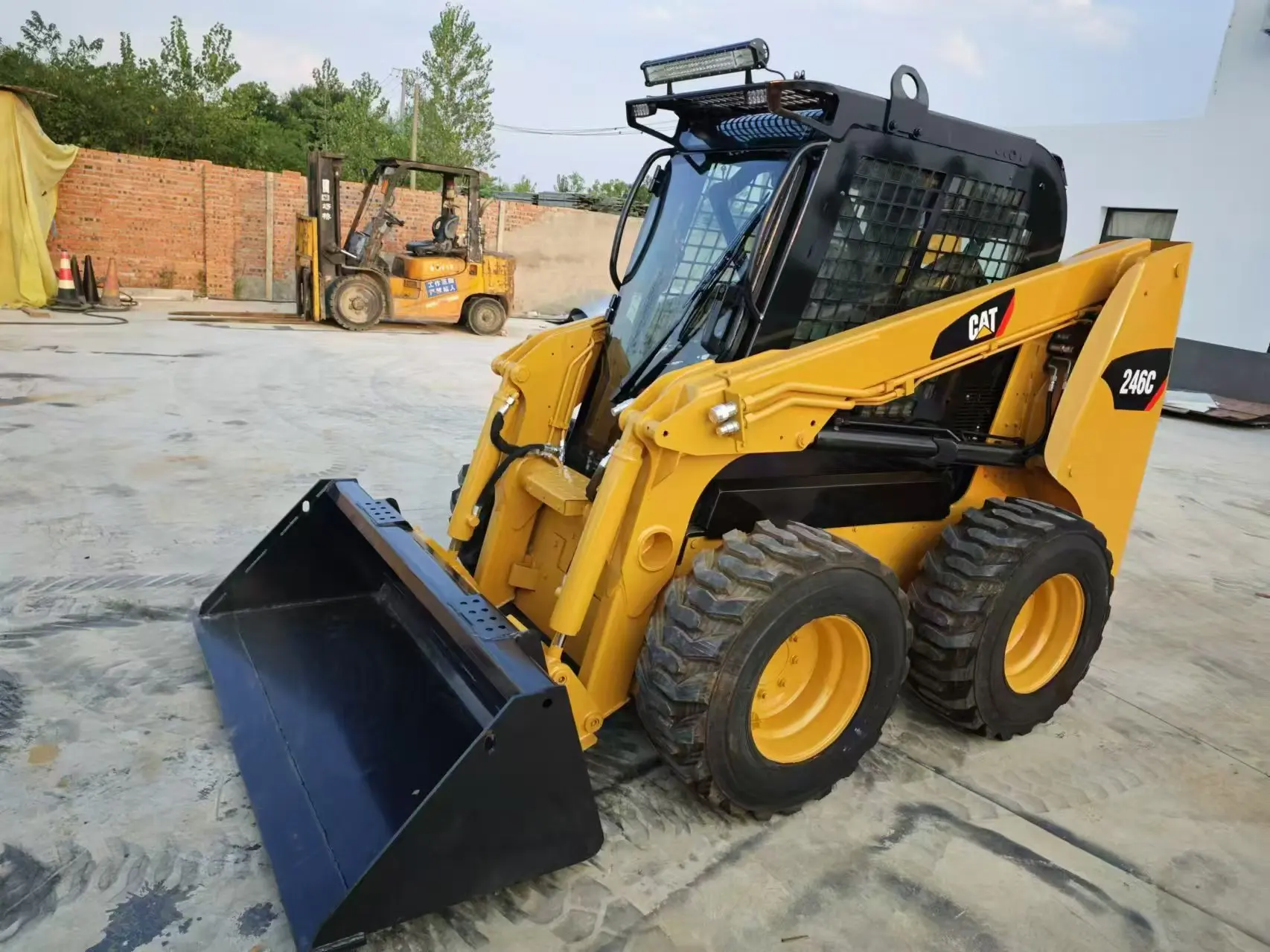 Original Japan Import Cheap Caterpillar CAT246 Wheel Mini Skid Steer Loader CAT246C Mini Loader Machine for cheap price