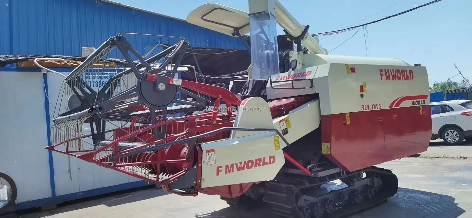 low price Chassis raised world  112HP rice and wheat combine harvester