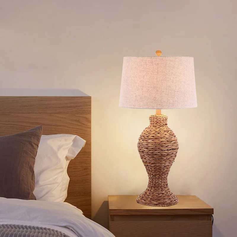 Vintage Eco Friendly Handmade Creative Rattan Homestay Table Lamp Nordic Style Home Decor Rattan Led Bedroom Table Lamp