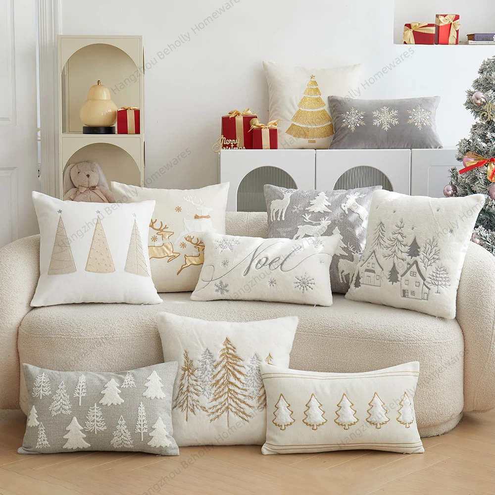 New Design Embroidery 18x18 Decoration Pillow Case Christmas Throw Pillow Covers