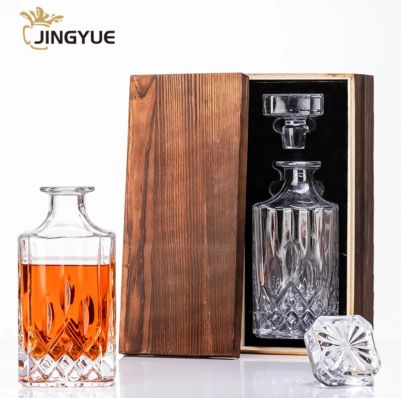 Wholesale Customized Logo Personalized Glass Whiskey Decanter Bottle with Wood Gift Box for Alcohol Liquor Brandy Vodka Whisky