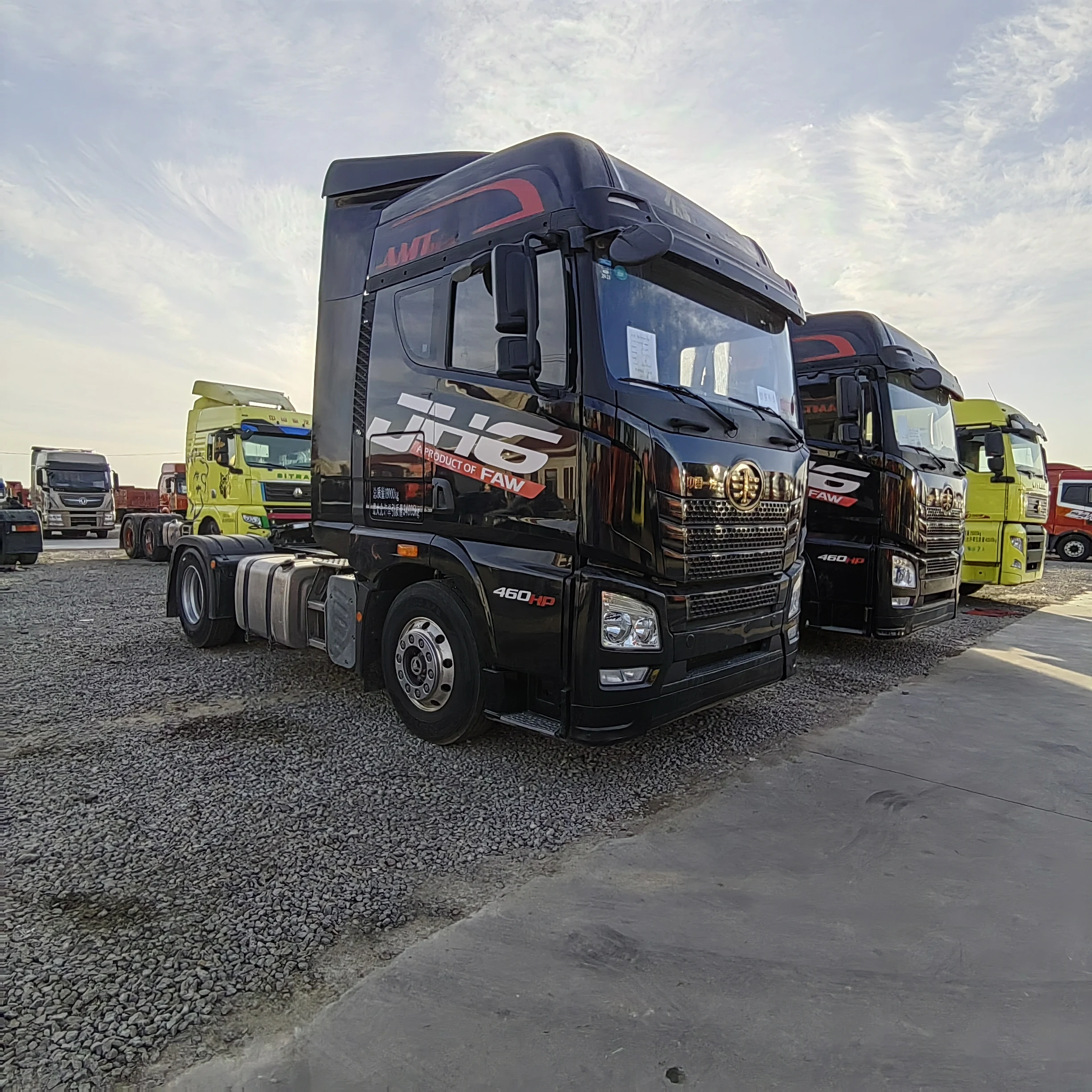 China Factory Sale FAW JH6 Tractor Truck 4*2 Tractor Truck Low Price Sale