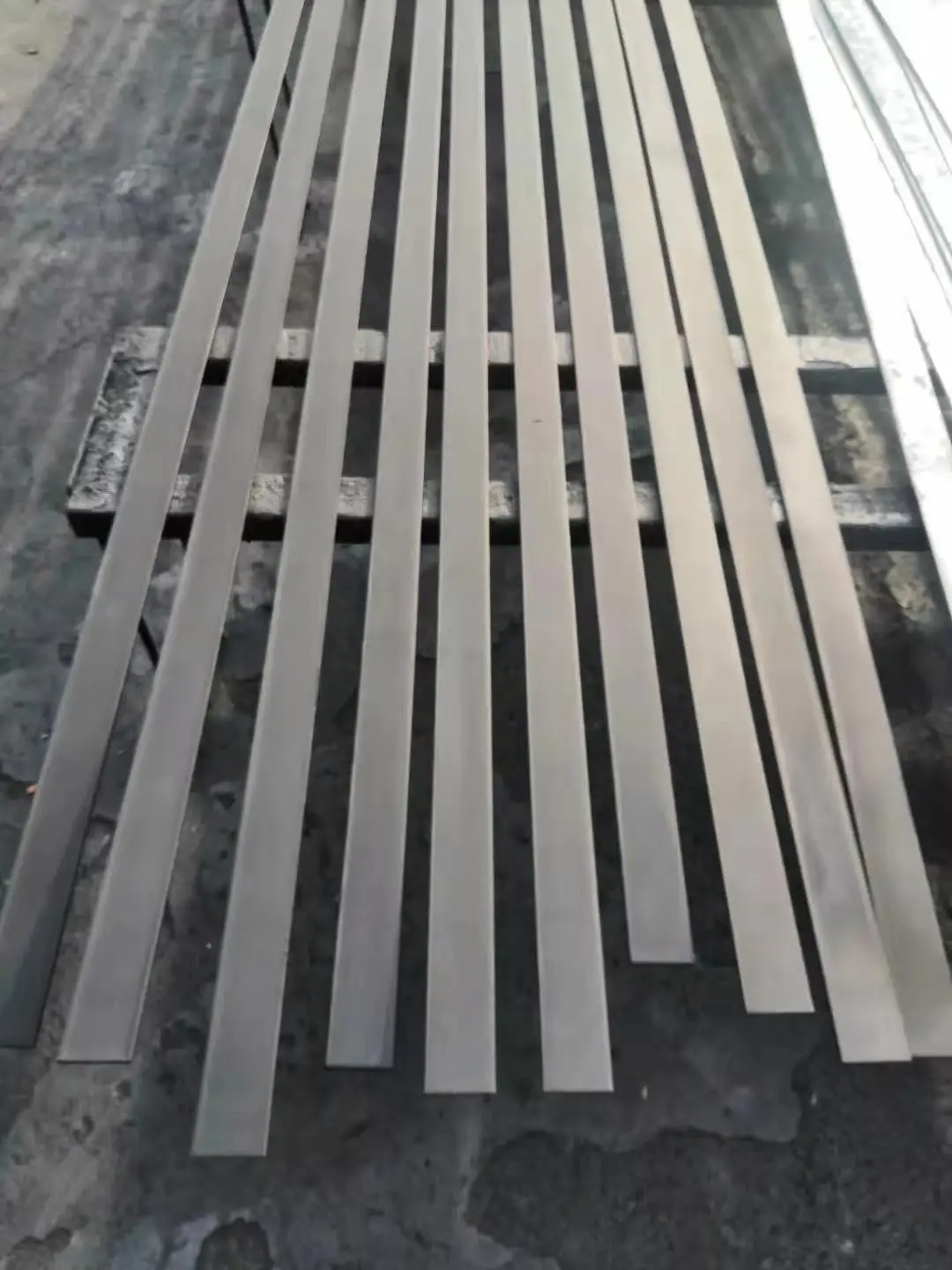 Steel Flat 25-180mm Width Hot Rolled Bar Of Q195q345mild Products Ms 16mm 20mm 25mm 30mm And Other