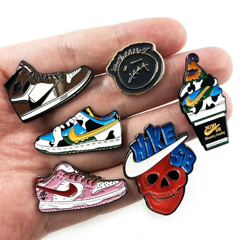 Customized Manufacturer Sport Shoes Lapel Pin Soft Enamel Basketball Shoes Badge Sports Custom Sneaker Shoes Badge