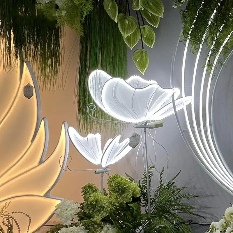 Wedding Venue Decoration Props Ceiling Lights Iron Small Butterfly Lamp Wedding Stage Scene Decoration Lights
