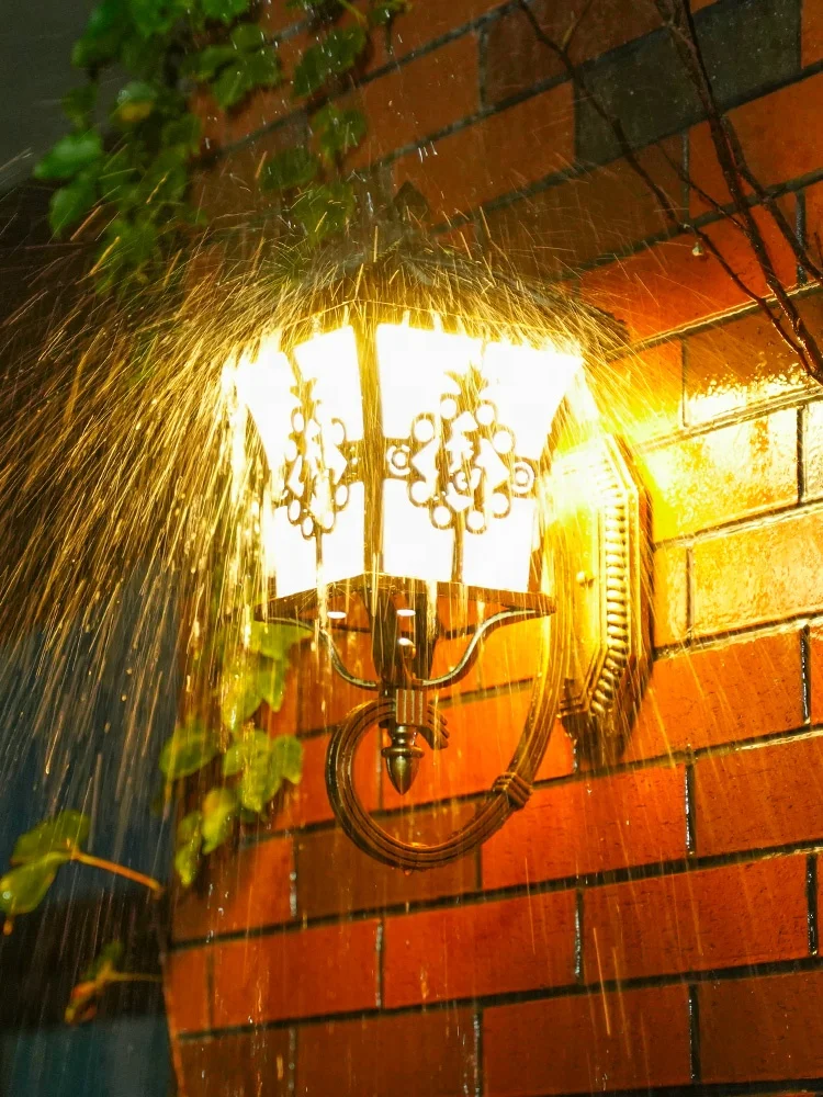 Solar wall lamp home outdoor European-style balcony door outdoor wall lamp garden villa waterproof garden lamp