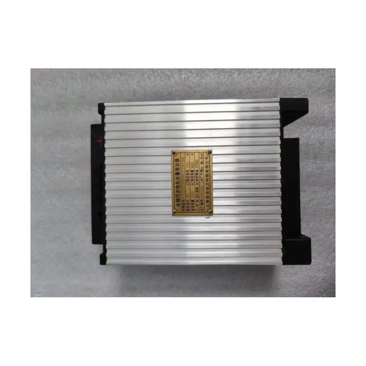 
Китайский производитель, оптовая продажа, контроллер двигателя APT1618 Series PMSM, контроллер привода для новой энергетической микромашины 