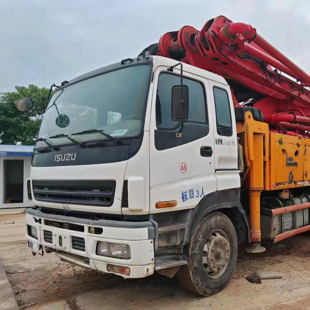 Best selling 13 years Sany Isuzu used concrete pump truck 49 meters delivery distance for construction site