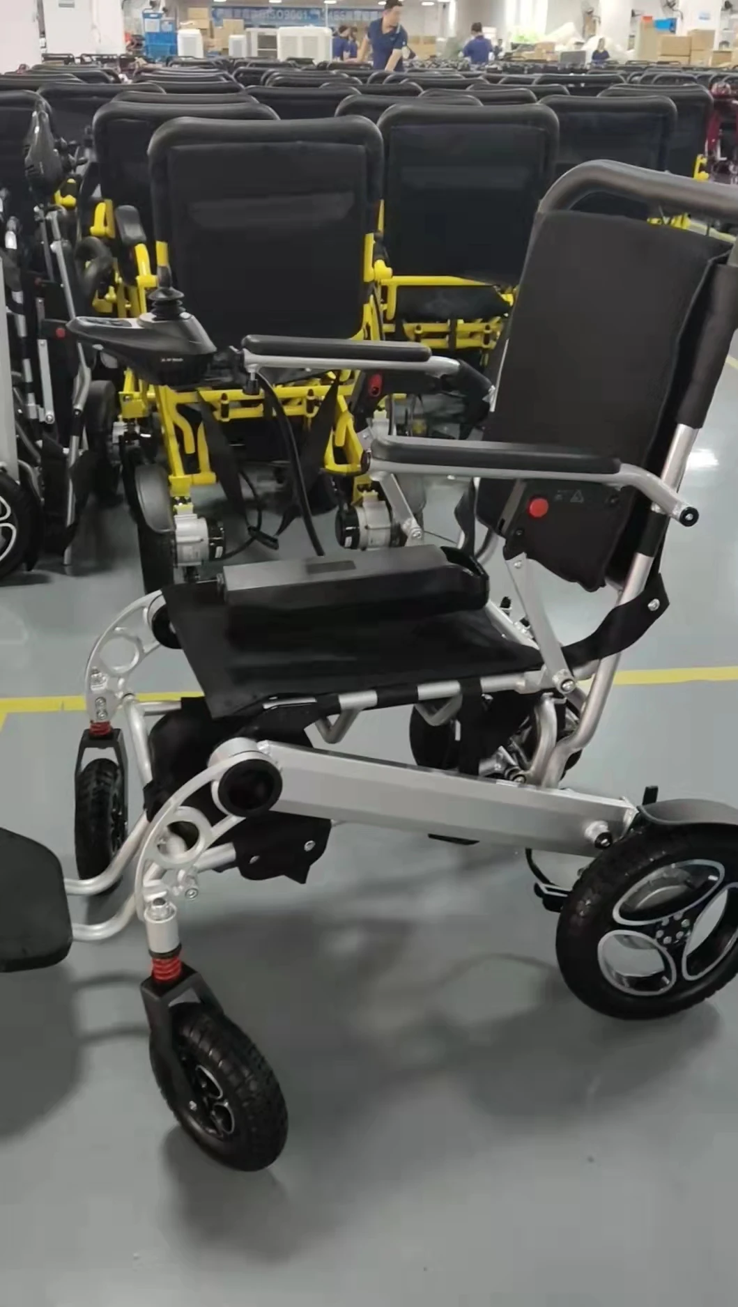 China Factory Directly Sale Lightweight Folding Wheelchair Electric Wheelchair